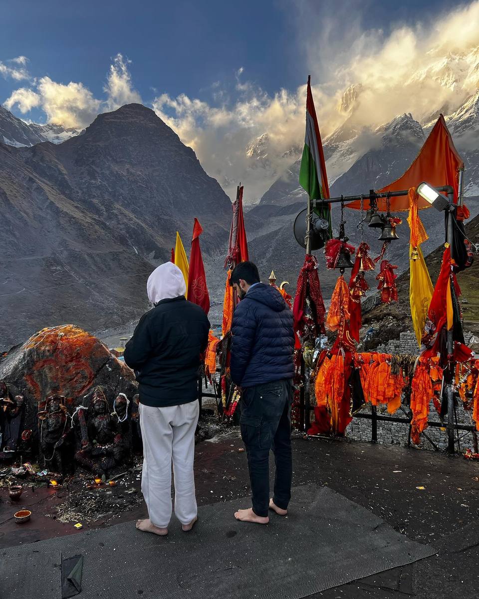 Dawn prayers in the Kedarnath valley