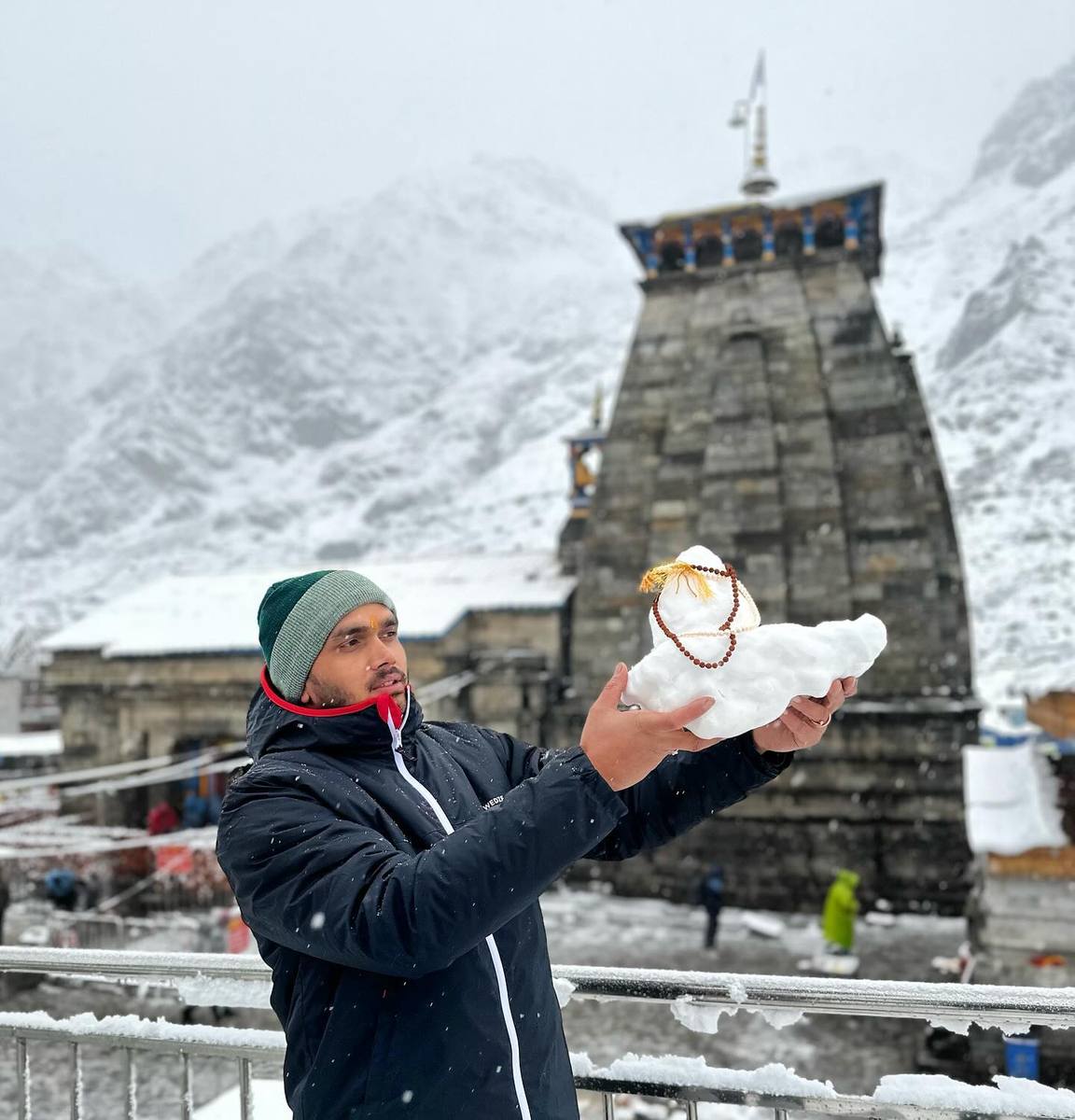 Fresh snowfall at Kedarnath Temple