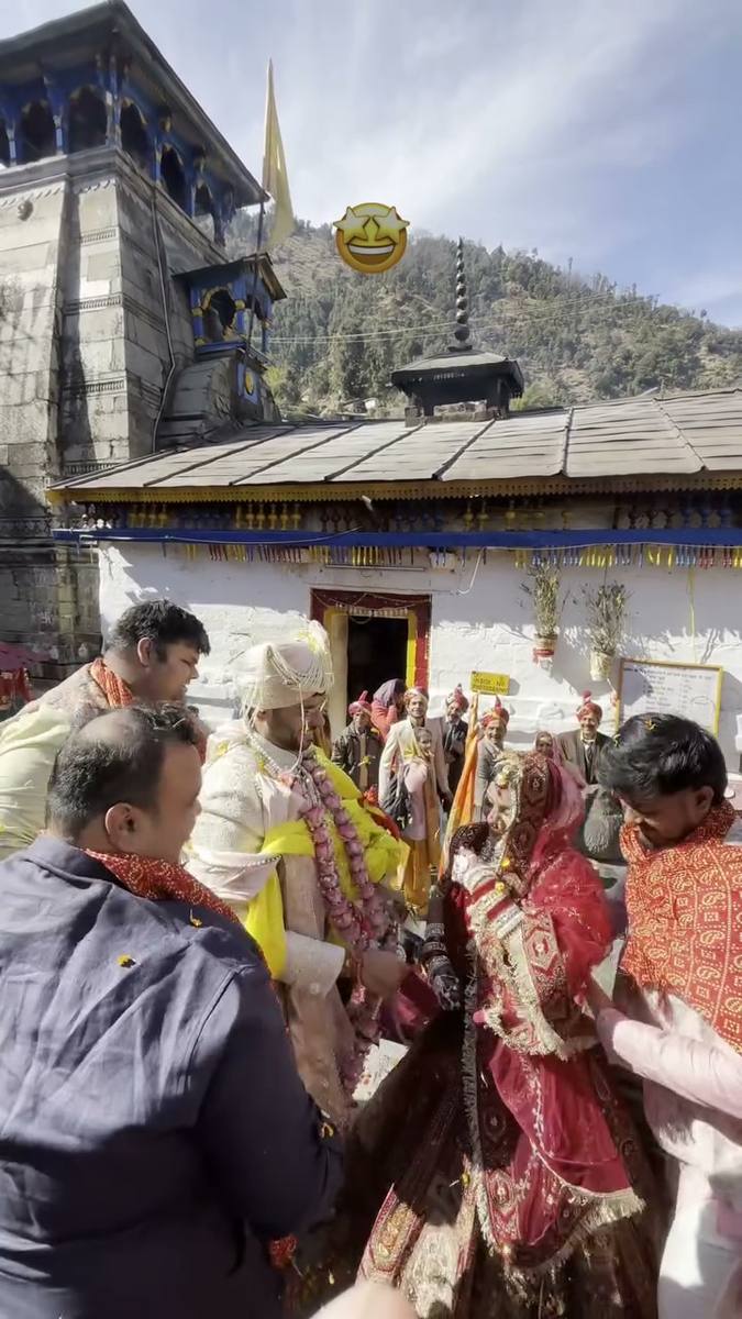 A wedding at Triyuginarayan, the eternal-flame temple